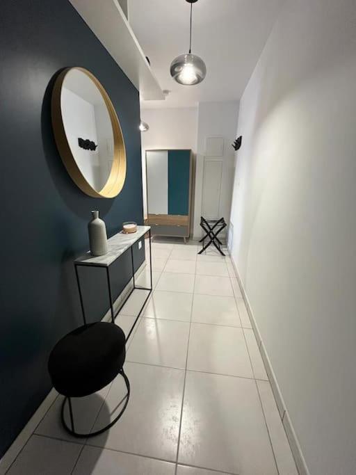 Appartement Petit Cocon En Hyper-Centre à Reims Extérieur photo